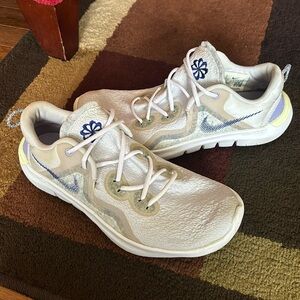 GUC Nike Flex running shoes